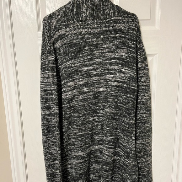 Reserved Never Worn Mens Long Cardigan S/M - Picture 2 of 2